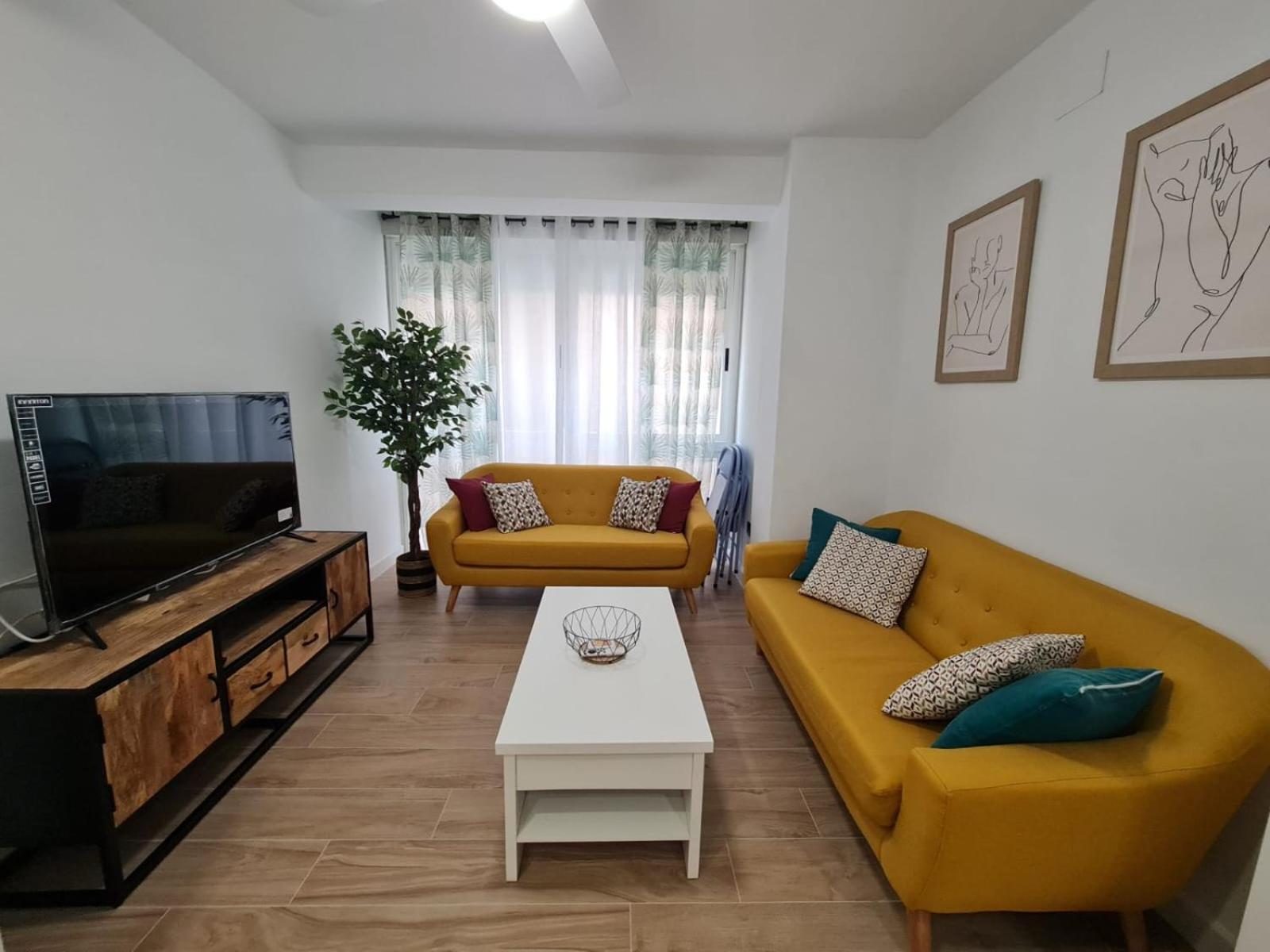 Tuguest Avenida Madrid Apartment Granada Exterior photo